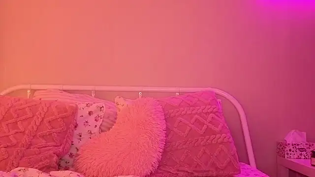 KateVon online show from November 20, 2025, 1:23 pm