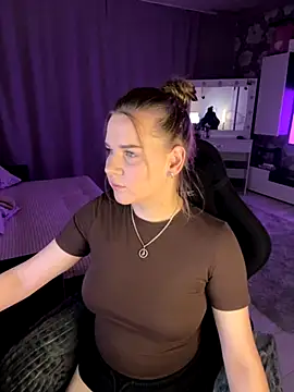 Lexi noah online show from October 1, 2025, 9:18 pm