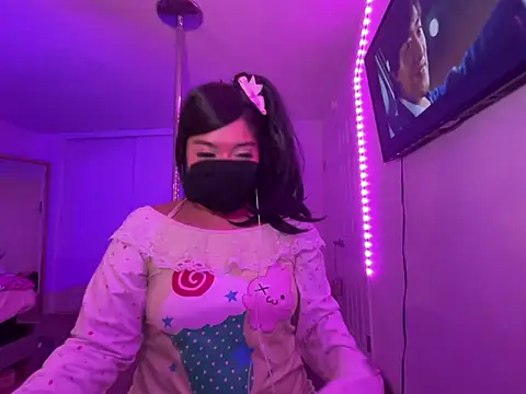 Snapshot of Onlypawzz chatting on February 13, 2026, 5:40 am Onlypawzz online show from February 13, 2026, 5:40 am