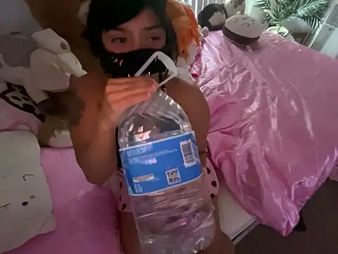 Snapshot of Onlypawzz chatting on March 22, 2026, 2:29 pm Onlypawzz online show from March 22, 2026, 2:29 pm