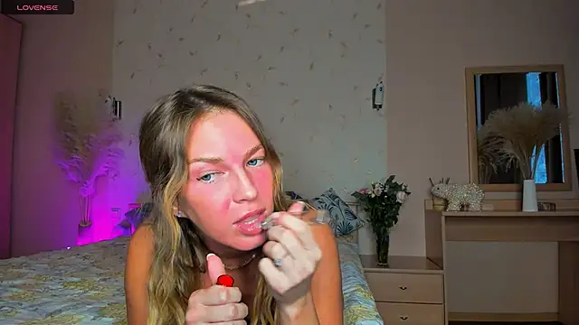 Jeanne Williams online show from February 18, 2025, 10:27 am