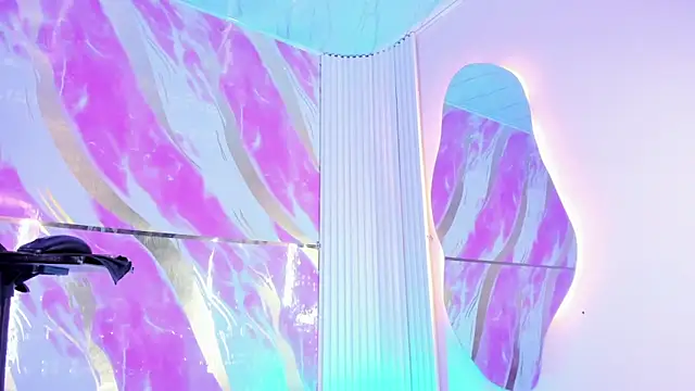 filletatouee online show from January 8, 2026, 9:32 pm