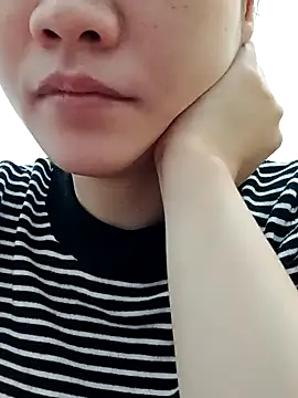 Loveasss20 online show from December 5, 2024, 4:37 am