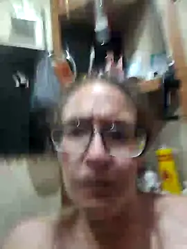 ILUV2TUCHMYKITTY online show from September 19, 2025, 12:20 pm