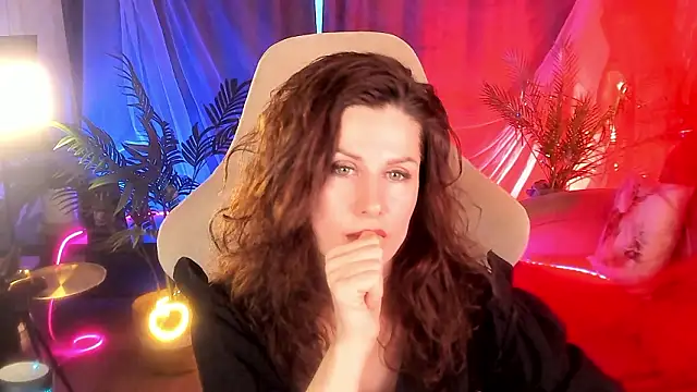 Snapshot of April_o_Nill chatting on March 16, 2026, 2:43 pm April o Nill online show from March 16, 2026, 2:43 pm