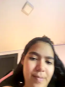 Snapshot of Victoriacarmo chatting on November 10, 2025, 2:05 am Victoriacarmo online show from November 10, 2025, 2:05 am