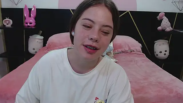 Snapshot of DanniAbbey chatting on March 3, 2025, 8:43 pm DanniAbbey online show from March 3, 2025, 8:43 pm