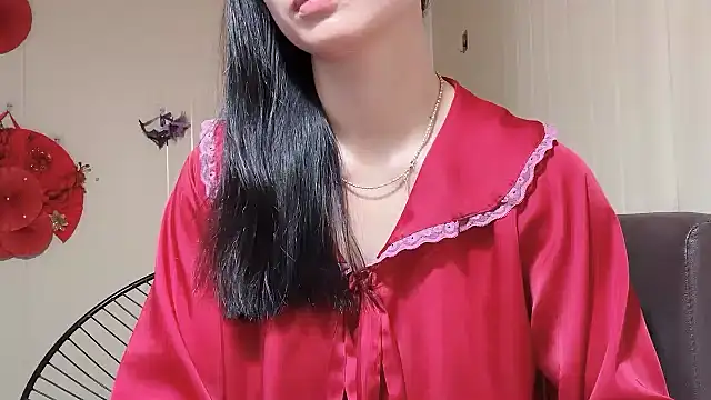 Snapshot of LinhChi_9x chatting on May 12, 2026, 12:41 am LinhChi 9x online show from May 12, 2026, 12:41 am