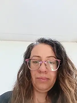 miss hanna07 online show from May 28, 2026, 2:12 pm