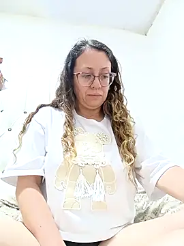 miss hanna07 online show from December 1, 2025, 11:05 pm