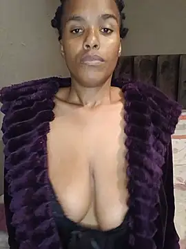 Snapshot of SexySlenderLexy chatting on May 27, 2026, 8:00 am SexySlenderLexy online show from May 27, 2026, 8:00 am