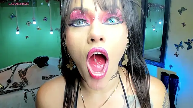 angelina james  online show from May 13, 2026, 8:49 pm