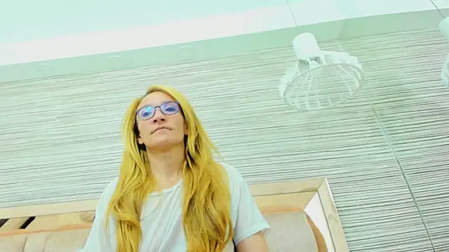 Snapshot of maddy_cartter chatting on September 9, 2025, 11:08 am maddy cartter online show from September 9, 2025, 11:08 am