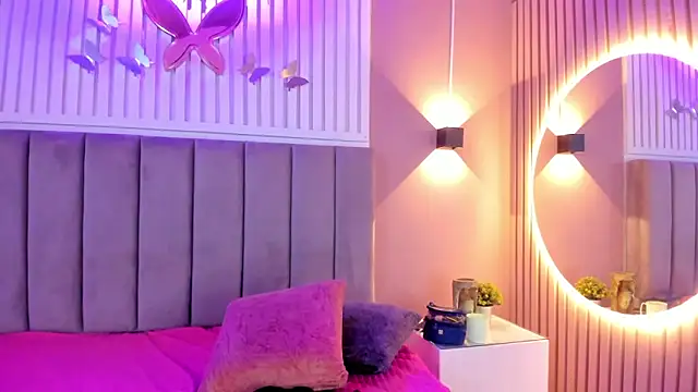 Snapshot of diosa_cristal chatting on February 18, 2025, 6:48 am diosa cristal online show from February 18, 2025, 6:48 am