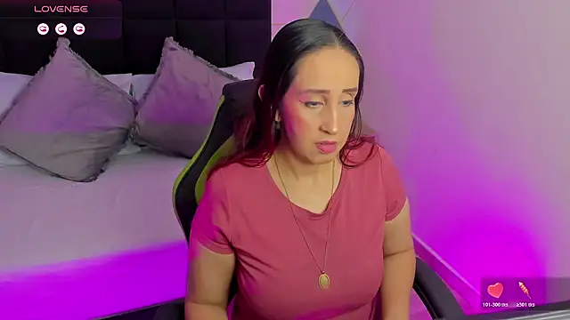 Snapshot of jadde13_ chatting on November 7, 2025, 8:46 pm jadde13 online show from November 7, 2025, 8:46 pm