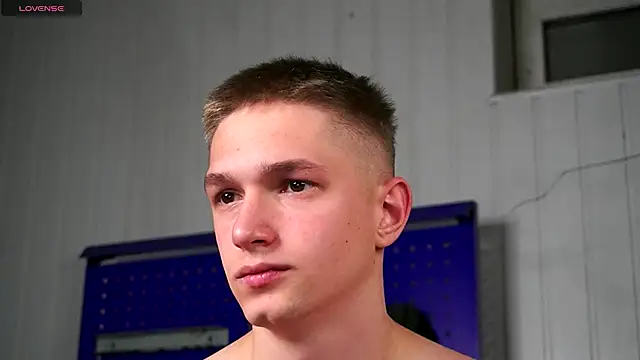 dustyn fox online show from November 21, 2025, 3:11 pm