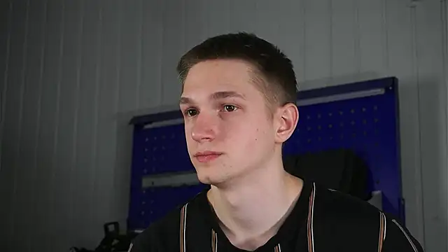 Snapshot of dustyn_fox chatting on February 13, 2026, 5:02 pm dustyn fox online show from February 13, 2026, 5:02 pm