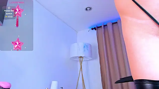 sophie starx online show from November 23, 2025, 8:30 pm