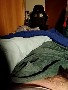 Snapshot of Nikart83 chatting on February 8, 2026, 8:28 pm Nikart83 online show from February 8, 2026, 8:28 pm