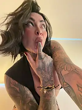 Snapshot of Iam_Annii chatting on February 26, 2026, 10:21 pm Iam Annii online show from February 26, 2026, 10:21 pm