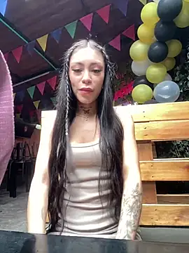 Snapshot of Effy_Bonny chatting on March 2, 2025, 5:52 pm Effy Bonny online show from March 2, 2025, 5:52 pm