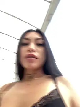 Snapshot of Effy_Bonny chatting on March 16, 2025, 8:10 pm Effy Bonny online show from March 16, 2025, 8:10 pm