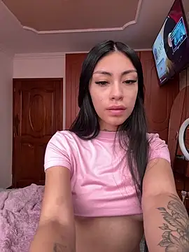 Effy Bonny online show from December 22, 2025, 7:03 pm