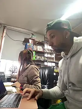 Snapshot of Joseph_and_Amy_ chatting on January 14, 2025, 4:08 pm Joseph and Amy online show from January 14, 2025, 4:08 pm