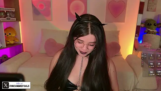 cammiefoalss online show from November 22, 2025, 7:35 pm