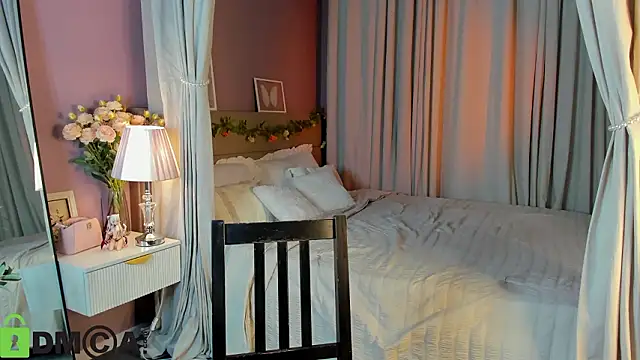 Snapshot of Dearly_Emily chatting on February 15, 2026, 5:23 pm Dearly Emily online show from February 15, 2026, 5:23 pm