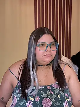  Shara Handal  online show from March 8, 2025, 8:55 am