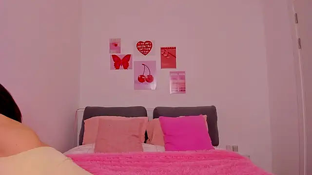 Snapshot of JudyAngil chatting on April 14, 2026, 5:12 am JudyAngil online show from April 14, 2026, 5:12 am