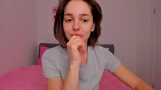 Snapshot of JudyAngil chatting on April 3, 2026, 5:25 am JudyAngil online show from April 3, 2026, 5:25 am