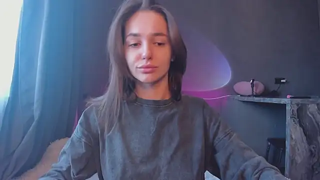 JudyAngil online show from October 1, 2025, 5:56 am