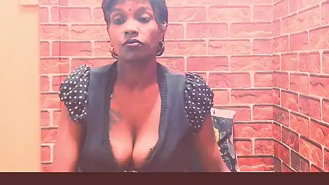 Fuckable Nasty MILF online show from June 22, 2026, 4:04 pm