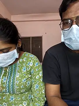 fuck6inch9 online show from December 16, 2025, 1:04 pm