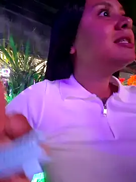 sexy-latin10 online show from October 5, 2025, 2:57 am