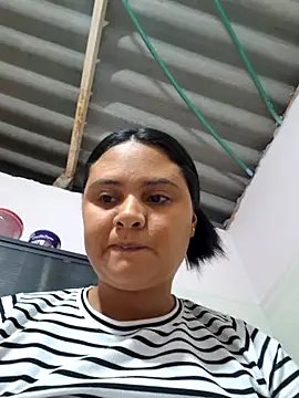 sexy-latin10 online show from October 1, 2025, 2:38 am