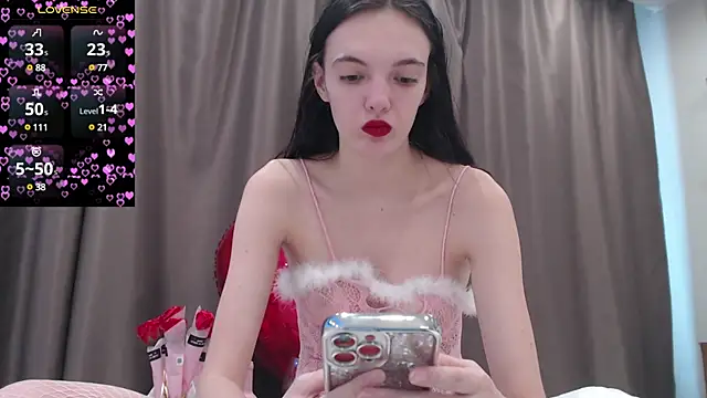 Snapshot of Lia__meow chatting on February 12, 2025, 12:22 pm Lia meow online show from February 12, 2025, 12:22 pm