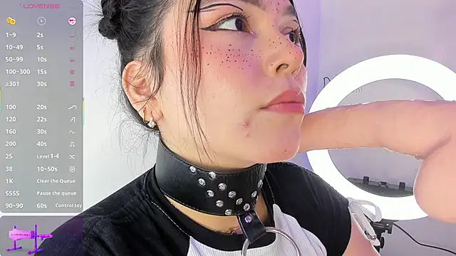 Honey Jenny 1 online show from March 11, 2025, 12:11 am