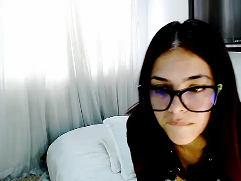 Snapshot of sofia_xxx1 chatting on March 10, 2025, 5:29 pm sofia xxx1 online show from March 10, 2025, 5:29 pm