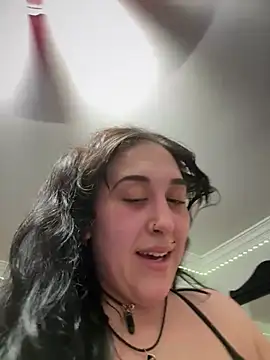 Snapshot of ThicBunz chatting on April 2, 2026, 11:11 pm ThicBunz online show from April 2, 2026, 11:11 pm