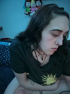 Snapshot of ThicBunz chatting on February 8, 2026, 1:36 am ThicBunz online show from February 8, 2026, 1:36 am