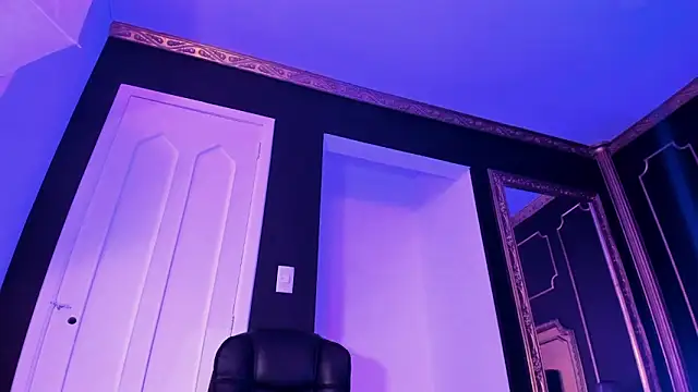 JeyLee online show from March 7, 2025, 2:45 pm