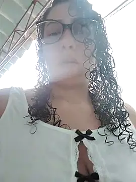 Snapshot of aixa_15 chatting on September 26, 2025, 2:24 pm aixa 15 online show from September 26, 2025, 2:24 pm