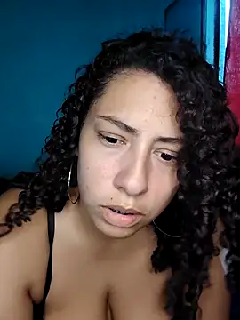 Snapshot of aixa_15 chatting on February 26, 2026, 7:14 pm aixa 15 online show from February 26, 2026, 7:14 pm