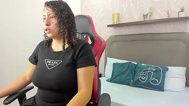 Snapshot of aixa_15 chatting on September 17, 2025, 12:18 pm aixa 15 online show from September 17, 2025, 12:18 pm