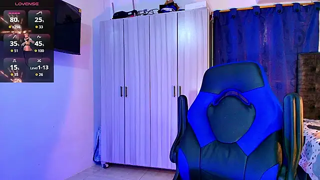 Snapshot of Nathan_Bluee chatting on January 7, 2026, 3:28 pm Nathan Bluee online show from January 7, 2026, 3:28 pm