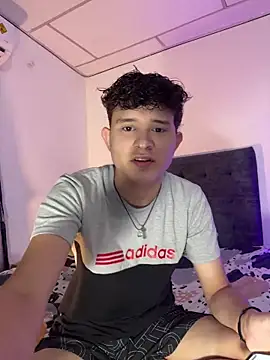 Nathan Bluee online show from November 5, 2025, 3:04 pm