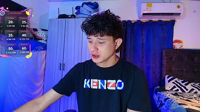 Snapshot of Nathan_Bluee chatting on February 20, 2026, 4:09 pm Nathan Bluee online show from February 20, 2026, 4:09 pm